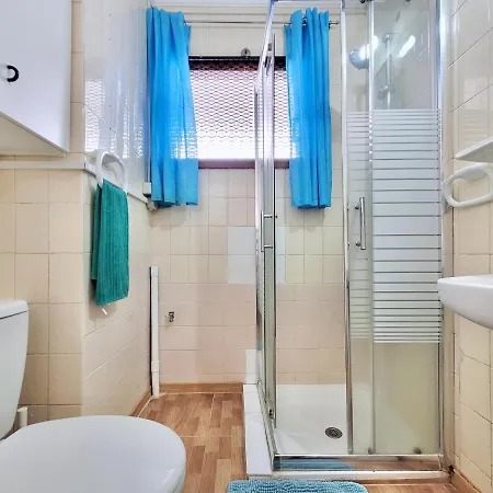 Santa Marina Apartment *