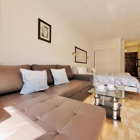 Santa Marina Apartment *